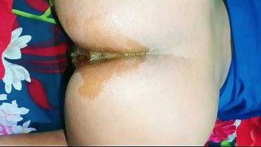 Video Panas Bhabhi India Digoyang Ganas Dari Belakang Dengan Suara Hindi Jelas – Adegan Oral Dan Face Fuck Oleh Kontol Hitam Besar
