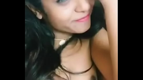 Istri Desi Yang Panas Dengan Suaminya