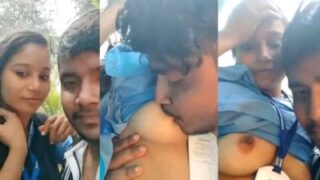 Hisap Payudara Cewek Kampus Di Luar Ruangan Bikin Makin Basah
