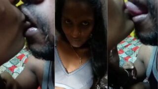 Kekasih Gelap Menjilati Lidah Pasangan Yang Sudah Menikah Dalam Adegan Panas Berbahasa Telugu