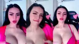 Selebgram Alondra, Si Dua Gundung Montok Bikin Ngiler