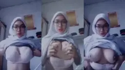 Sma Cewek Hijab Kacamata, Ngabisin Waktu Di Kosan Sambil Sange.