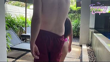 Gadis Thailand Menggoyang Klien Bule Kontol Besar Untuk Oral, Bercinta, Dan Squirting!