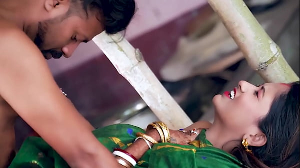 Desi Bhabhi Gila Nafsu Di Ladang Dengan Devar, Suara Erotis Menggoda