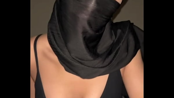 Arab, Muslim, Hijab, Tete Montok Bikin Ngaceng