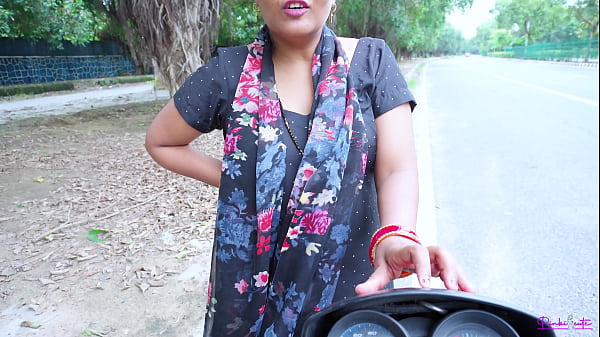 Bhabhi Desi Indian Pelacur Di Jalan Dikerjain Klien, Gaya Doggy Sambil Moans Pakai Suara Hindi.