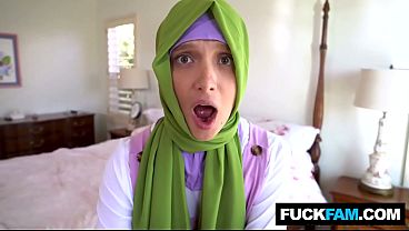 Hijabi Horny Pertama Kali Ngerasain Kontol, Izzy Lush Sama Donnie Rock