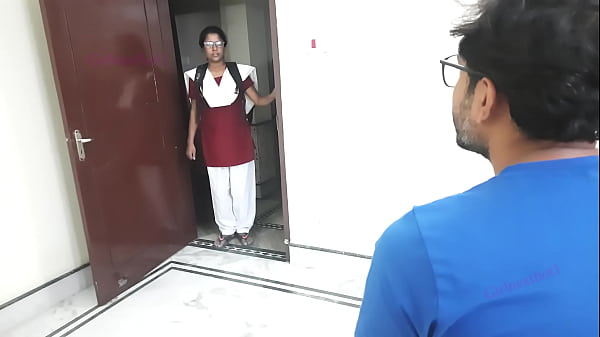 Cerita Panas: Gadis Bengali Polos Digilir Orang Asing – Kisah Seks Hindi