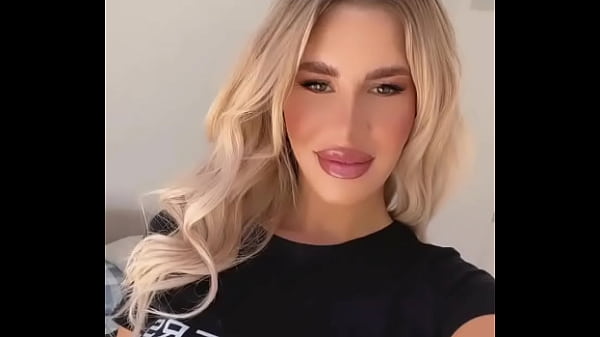 Di Lokasi Syuting, Siap Digarap Sama Kru Brazzers?