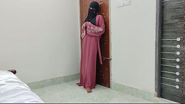 Malu-malu Tapi Ngegas, Cewek Hijab India Pertama Kali Digenjot Sampai Muncrat