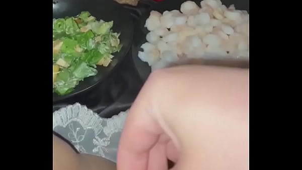 Tante Arab Salto Colokan Sendiri, Ala Salju Putih Arab, Amatir Dari Los Angeles, Crot Di Makanan, Paling Ekstrim Dan Kotor.