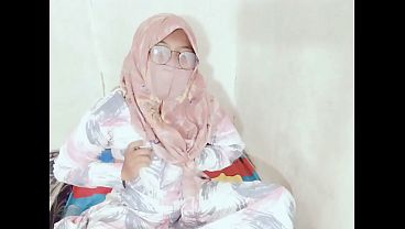 Tante Seksi Indonesia Lagi Viral Colmek Pakai Botol, Bikin Makin Panas