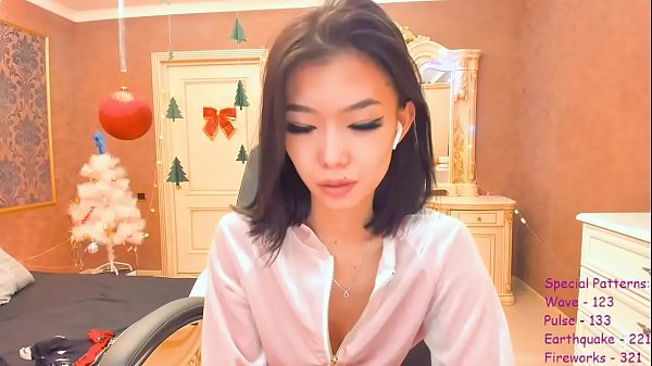 Apa Yang Akan Kau Lakukan Dengan Budak Cina-ku Yang Seksi Dan Penuh Nafsu?