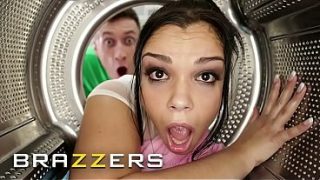 Brazzers – Ngewek Sampai Macet, Cewek-cewek Hot Kena Sange Parah, Kompilasi Bintang Porno Terseksi!