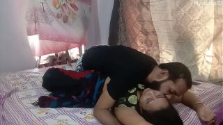 Video Bokep Kakak Adik Tiri India Paling Hot Dengan Suara Jelas Dan Alunan Musik