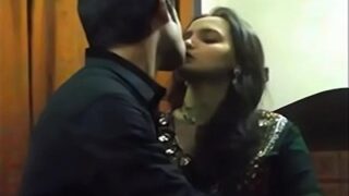 Gadis Mumbai Nakal Nikmatin Kontol Keras Pacarnya