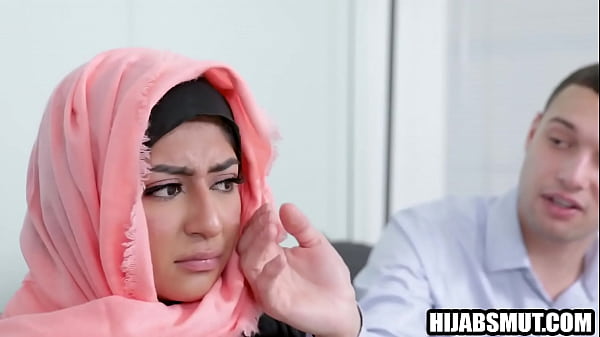 Gadis Hijab Terpaksa Digarap Bule Amerika.