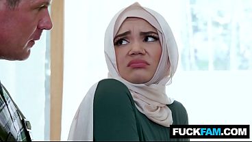 Plumber Burik Gila Gila Nikmatin Hijabi Cutie Pertama Kali Sama Si Ngentot Naudi Nala, Jason Sarcinelli