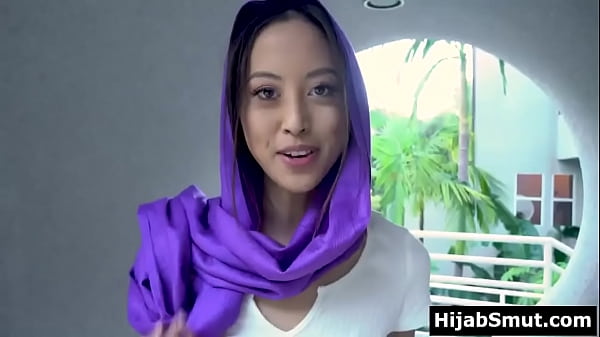 Gadis Muslimah Muda Lagi Kepengen Banget Digenjot Terus