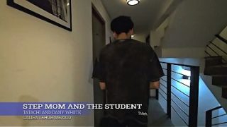 Ibu Tiri Dan Muridnya Yang Panas Minta Digebukin