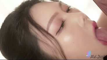 Cewek Cina Seksi Ban Ban Digenjot Keras Sampe Meringis.