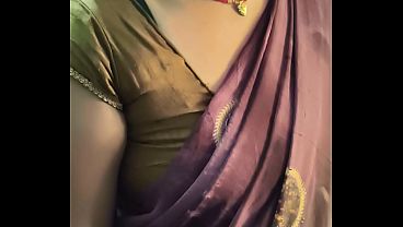 Aku Tertarik Sama Istri Orang India Yang Seksi Banget, Pengen Rasain Sensasinya.