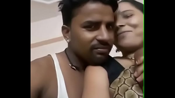 Mengempit Tetek Gede Desi Aunty Sampe Muncrat