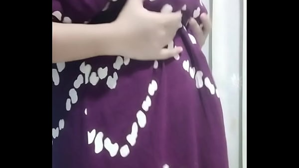 Bu Guru Hijab Pamer Memek Basah Siap Dimainin