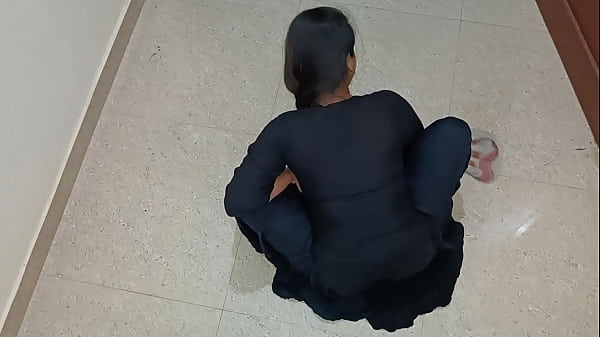 Cewek Pembantu Desi India Lagi Digenjot Sama Majikan, Suara Hindi Jelas Bikin Makin Panas.