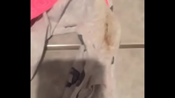 Desi, Siap Digoyang Dan Digebukin Sampai Malam.
