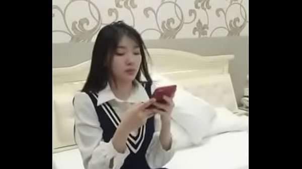 Cewek China Colong Colong Colmek Di Depan Kamera, Nafasnya Makin Berat Sambil Ngeluarin Suara Mesum