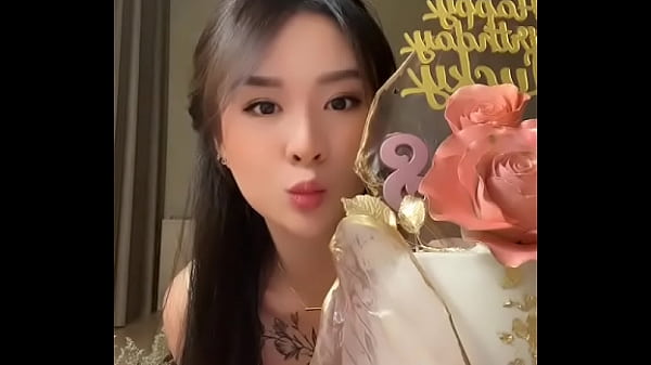 Tiktok Nipslip Cina, Puting Nyempil Bikin Makin Liar.