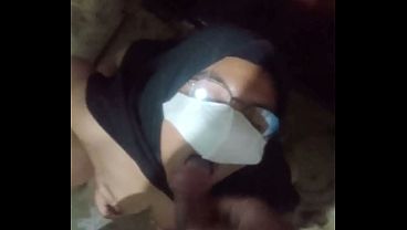Cewek Indo Ngentot Di Kamar Mandi Sambil Teguk Air Kencing, Basah Semua.