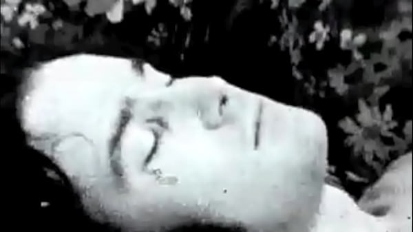 Gelap Malam, Main Sama Emak-emak Jadul Dari Rahasia Hidupku, Pengakuan Panas Pria Victoria.