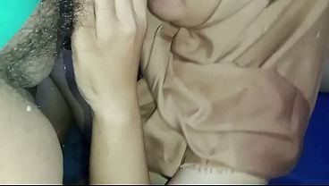 Istri Teman Minta Digenjot, Sange Berat Minta Crot Di Dalem