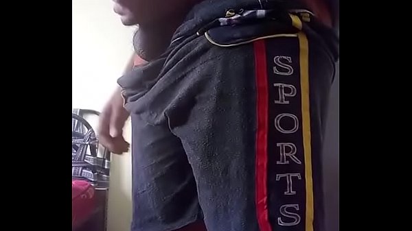 Tarian Buka Baju Paling Panas Dari India, Bikin Liur Netek!