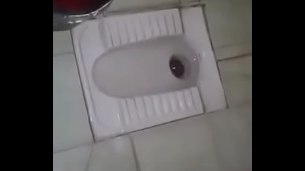 Desi Pasangan Lagi Crot Di Kamar Mandi