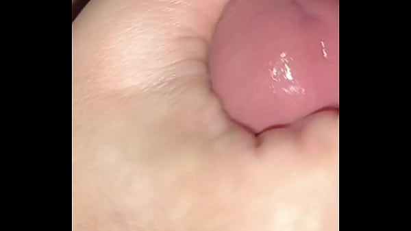 Istriku Paling Hot Ngentot Mulut, Crot Di Muka, Nikmatin Semua.
